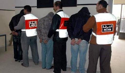 أكادير:توقيف 4 أشخاص وصاحب مكتب بيع التبغ وهذا ما بحوزتهم