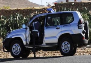 حكاية اللص الذي طارده رجال الدرك داخل فيلا وفر من الباب الخلفي ممتطيا سيارة الدرك 5 الدرك الملكي