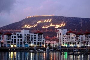+الإحصائيات: السياح المغاربة على رأس قائمة الوافدين على أكادير