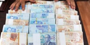 توقيف شخص بالقليعة وبحوزته أوراق مالية مزورة