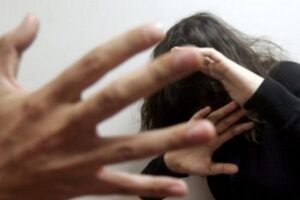 كاتبة عمومية بأيت ملول تجر عون سلطة إلى القضاء بتهمة "الجنس" 7 اغتصاب أستاذة