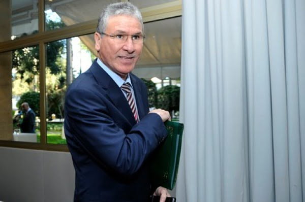 مسؤول بارز من وزارة الصحة يحل بشكل مفاجىء بمستشفى أكادير وسط تكتم شديد