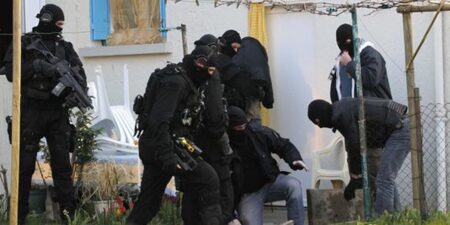 “هكذا سقطت”دواعش” فرنسا في قبضة المكتب المركزي للأبحاث القضائية "هكذا سقطت"دواعش" فرنسا في قبضة المكتب المركزي للأبحاث القضائية