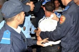 حالة استنفار بعد اختطاف تلميذة من أمام باب مؤسسة واغتصابها انتقاما من شقيقها 12 a 135
