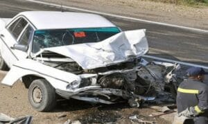 عاجل: حادثة سير خطيرة لسيارة أجرة كبيرة بأكادير تخلف خسائر فادحة في اليوم الوطني للسلامة الطرقية.