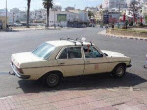 سائق طاكسي يغتصب عناصر مجموعة غنائية، ومحكمة الاستئناف تدينه بهذا الحكم.