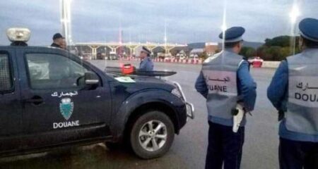 جمارك أكادير تحجز شاحنة كبيرة محملة ب 7 أطنان من الشاي المهرب وهذه تفاصيل العملية