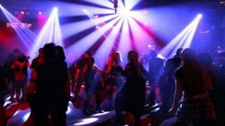 عنصر أمن "يشرمل" راقصة ويتسبب لها في 1200 غرزة