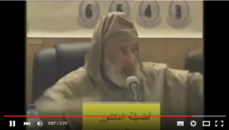 +فيديو: فقيه يحتقر "السواسة" في هجومه على وزير الأوقاف الذي وصفه ب:"السوسي والروداني" الذي يصرف الأموال لنشر الأباطيل..