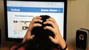 "صفحة بنات تزنيت" التي حولت حياة أسر إلى جحيم تصل يدي وزراء من حكومة بنكيران. 3 a 99