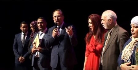 (+فيديو)مغاربة هولندا يكرمون المتألقة "دنيا بوطازوت" بحضور سفير المغرب بأمستردام