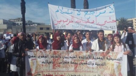 بنكيران يصر على توظيف الأساتذة المتدربين على دفعتين والأساتذة يقررون التصعيد