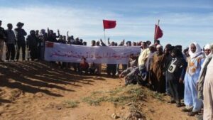 توقعات بفض اعتصام قبيلة "الكرازبة" بطاطا بالقوة والسكان يصرخون ويطلبون التدخل السريع 6 tata