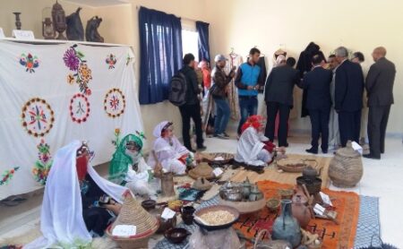إنزكان بالصور:رسم أكبر خريطة جدارية للمغرب وأنشطة مكثفة احتفالا بربيع ثانوية الإمام مالك التأهيلية بإنزكان أيت ملول