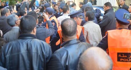 ثلاثة أشخاص يذبحون شابة بطريقة مروعة وهذه هي التفاصيل ثلاثة أشخاص يذبحون شابة بطريقة مروعة وهذه هي التفاصيل