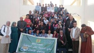 أكادير:"المرأة المغربية بين الخطاب الحقوقي والواقع المعيش: محور ندوة حقوقية بثانوية أجدير 7 a 139