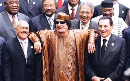 القفشات والمضحكات المثيرة للحكام والمسؤولين في القمم العربية