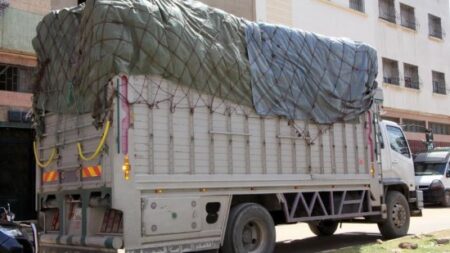 إنزكان: حجز شاحنة على متنها كميات مهمة من "المعسل" و السجائر المهربة