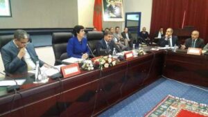 نائب رئيس غرفة التجارة والصناعة والخدمات بأكادير، يغضب المقاولات حين التمس من وزير التجهيز تمكين شركة معينة بالجهة من تصنيفها حتى تشارك في الصفقات العمومية الكبرى 7 الرباح 5
