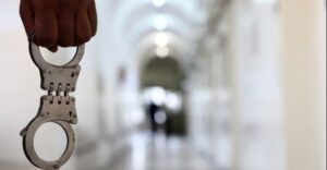 حالة استنفار بعد فرار معتقل مصفد اليدين بتزنيت، ومطاردته تواصلت إلى فجر اليوم الجمعة 6 a 6