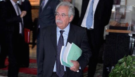 عاااجل: طارق القباج يقدم استقالته بشكل مفاجئ. عاااجل: طارق القباج يقدم استقالته بشكل مفاجئ.