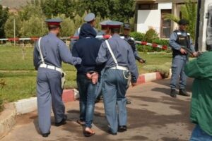 الدرك يطلق رصاصتين ويستعمل مروحيتين لتوقيف قاتل 10 أفراد من عائلته 10 gendarmesmaroc 980600705