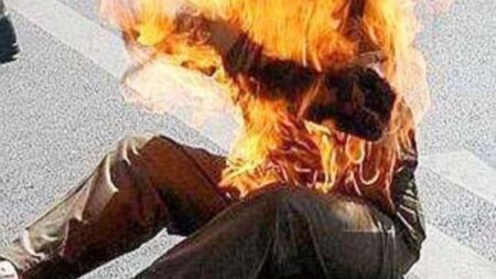 سائق طاكسي يقدم على الانتحار بسبب علاقة غرامية فاشلة وهذه هي الأسباب