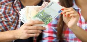 عائلة تتدمر حياتها بعد أن فازت بـ 190 مليون وهذا هو السبب