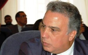 عامل اقليم انزكان ايت ملول يحارب “الميكا ” في القليعة