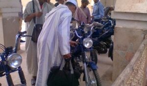 الحبس النافذ لعون سلطة برتبة “شيخ حضري” تورط في خيانة الأمانة والابتزاز