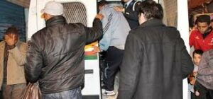 الشرطة تلقي القبض على أكبر تاجر مخدرات أراد ضرب عنق رجل أمن بسيف من الحجم الكبير