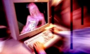 الأمن ينهي ابتزازات مقاول لمطلقته بصور حميمة خلال زواجهما على الفيسبوك وهذه هي التفاصيل