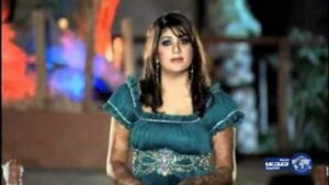 الإعدام لفنانة خليجية ! (صور)