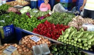 تكوين عدد من اللجان لمراقبة الجودة وتتبع حالة التموين في أسواق أكادير خلال شهر رمضان