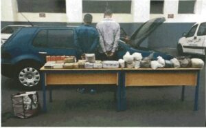 حجز 40 كيلو من “الحشيش” وصفائح سيارات مزورةـ لدى مطلوبين للعدالة