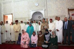 أكادير :الوالي العدوي توزع الإعانة الغذائية الرمضانية الخاصة بالقيمين الدينيين