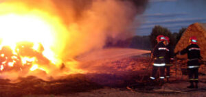 أكادير: إندلاع النيران في ضيعة فلاحية، وسماء المنطقة يتحول إلى سحابة داكنة