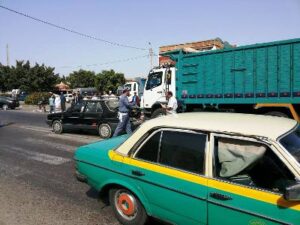 +صورة:نجاة سائق سيارة بأعجوبة من الموت في حادثة سير خطيرة باشتوكة