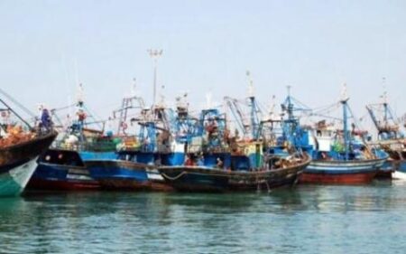 فُقـدان 11 بحَّـارا قُبـالة سواحل الداخلة في حادث اصطدام مركب للصيد الساحلي بسفينة لنقل الحاويـات. فُقـدان 11 بحَّـارا قُبـالة سواحل الداخلة في حادث اصطدام مركب للصيد الساحلي بسفينة لنقل الحاويـات.