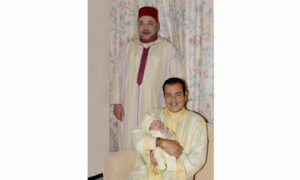 +صورة:مولاي رشيد يرزق بمولود ذكر أطلق عليه جلالة الملك الإسم التالي: