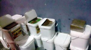 عااجل:ضبط أطنان من المخدرات وسط الصباغة بشاحنة، وحالة استنفار تعقب عملية الاحباط