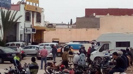 عاجل وبالصور: فوضى عارمة بأكادير،بسبب عملية "ترقيم" الدراجات النارية قبل يوم من انتهاء الأجل.