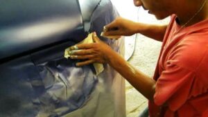 توقيف”طولوري” خطير متخصص في سرقة السيارات الفارهة بأكادير باستعمال “الجوارب”