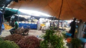 +صور:إشادة وتنويه بدور السلطة المحلية بجماعة سيدي بيبي في تنظيم السوق الأسبوعي