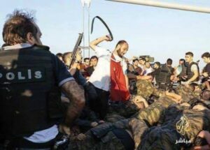 +صور معبرة:هكذا استجاب الأتراك لنداء اردوغان وواجهوا الانقلابيين