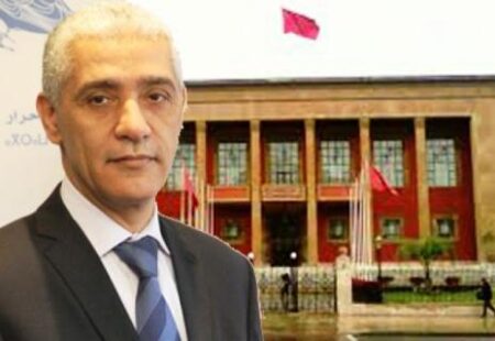 وصف الوزير أمكراز ب: "أعجوبة الزمان" يستفز وزيرا أطيح به في النسخة الثانية من حكومة العثماني.