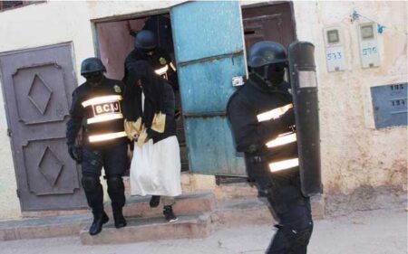 تفكيك خلية إرهابية خطيرة يتزعمها مقاتل سابق بالساحة السورية العراقية