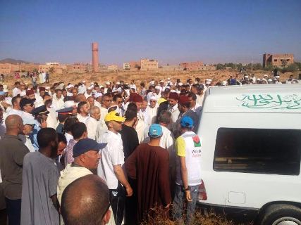 +صور:جنازة مهيبة للراحلة فاطمة شريحي التي لقيت حتفها في اعتداءات نيس ” الفرنسية” الاخيرة