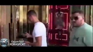 شاهد ماذا فعل رونالدو‬ بأحد المعجبين