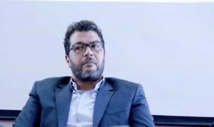 أشنكلي لأعضاء غرفته:” أنا ما شي رئيس، وإلا ماجاوبكوم المدير ديرو له المشنقة”، وهيا بنا ننشأ معملا لمواجهة تداعيات قرار منع الميكا